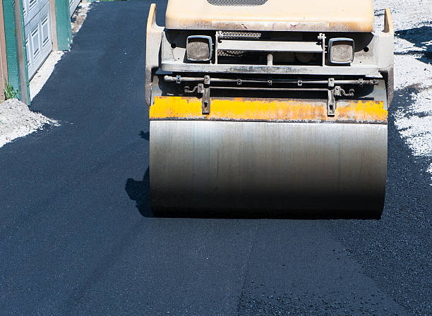 Best Concrete Driveway Installation  in Lakes Of The Four Seasons, IN