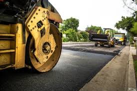 Driveway Snow Removal Preparation in Lakes Of The Four Seasons, IN